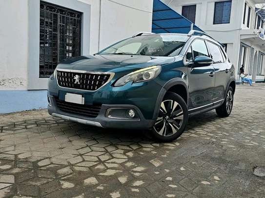 Peugeot 2008 2018 green image 2