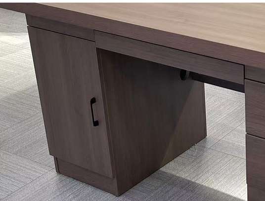 Office Desk; 1.4 meters executive office desk image 2