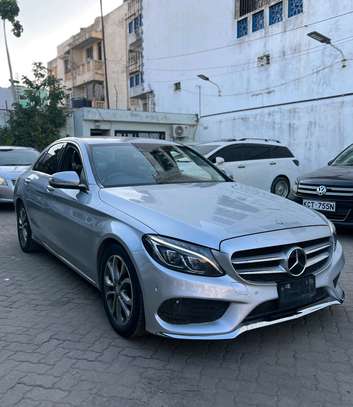 mercedes c200 slightly used kdm image 2
