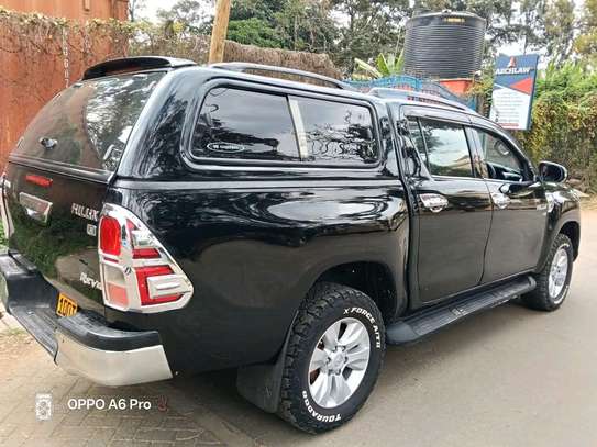 TOYOTA HILUX DOUBLE CAB AUTOMATIC REVO  2016 MODEL image 3