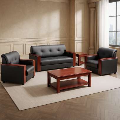 Executive 5 Seater Leather Meeting Sofa image 9