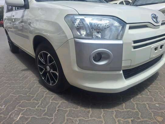 Toyota succeed ulx package image 2