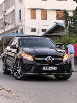 Mercedes Benz GLE350d 2018 image 2