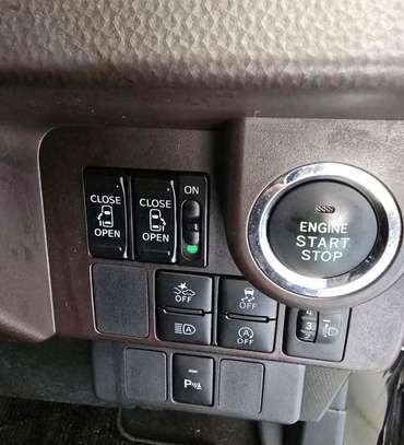 TOYOTA TANK,660 CC,BLACK IN COLOUR image 3
