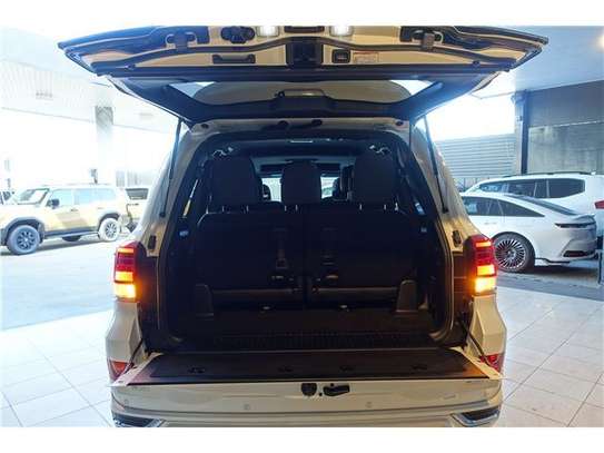 2020 TOYOTA LANDCRUISER image 5