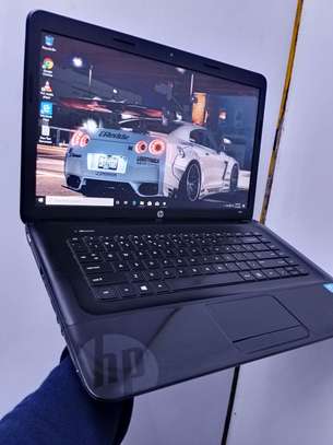 Very Clean HP 2000 Core i3 With 500Gb Storage image 4