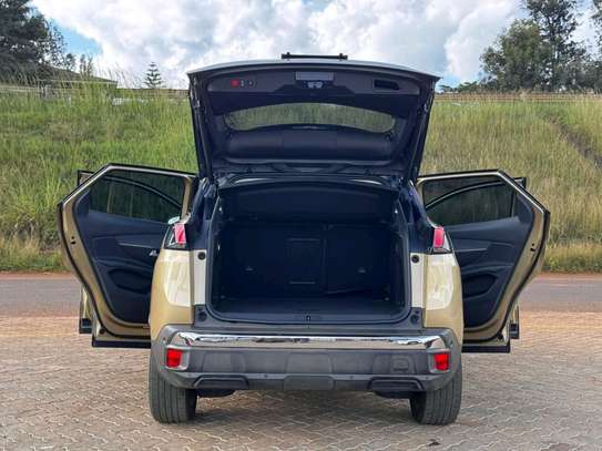 PEUGEOT 3008 image 6