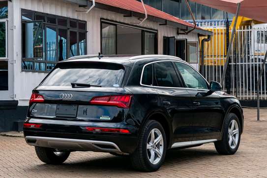 2019 Audi Q5 S-Line image 4
