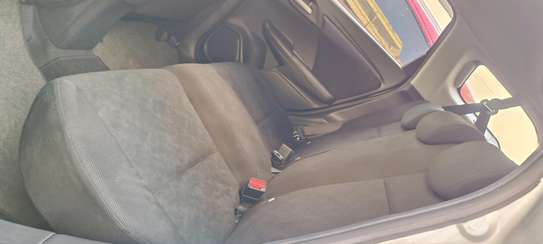 Honda Fit Shuttle hybrid Silver 2018 image 6