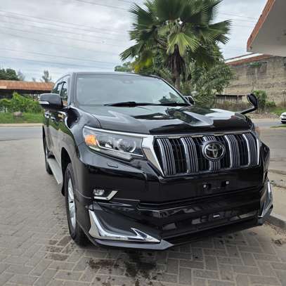 Toyota Prado 2019 Black SUV Spacious Reliable image 8