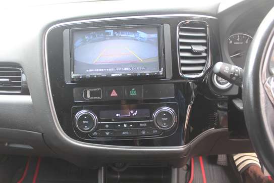 Mitsubishi Outlander SUV GF8W 4WD 2016 70,000 Kms image 8