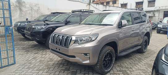 Toyota land Cruiser Prado TX-L Diesel 2018 Black image 14