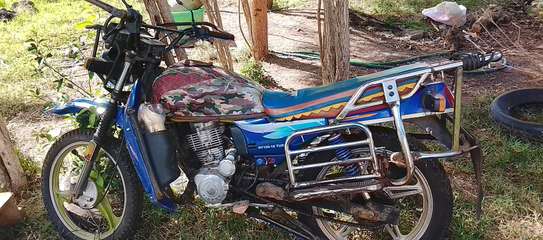 Motorcycle image 4