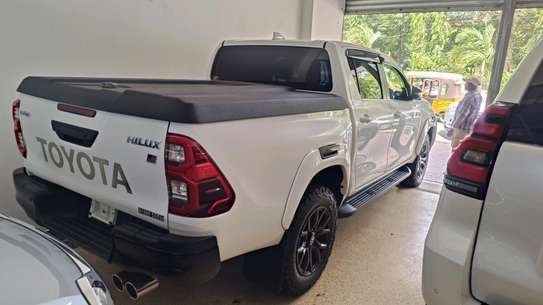 Toyota Hilux GR 2020 image 11