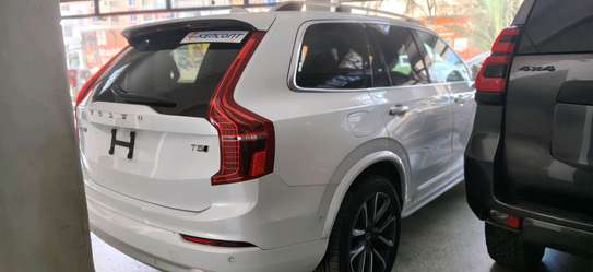 Volvo XC90 T5 AWD 2019 Sunroof image 12