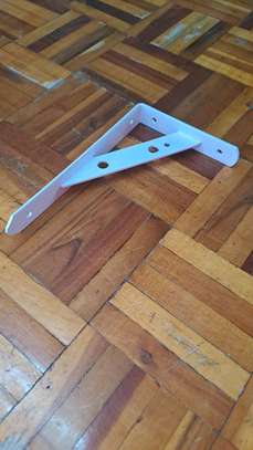 Heavy shelf bracket image 4