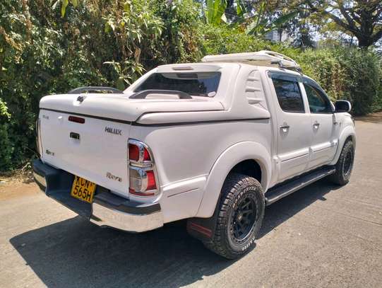 TOYOTA HILUX DOUBLE CAB AUTOMATIC 2010 MODEL image 6