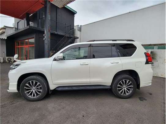 2020 TOYOTA LAND CRUISER PRADO TX L Package image 2