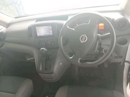 Nissan NV200 Compact Cargo Van White image 4