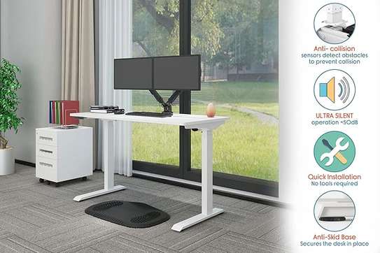 Electric Adjustable Height Desk image 3