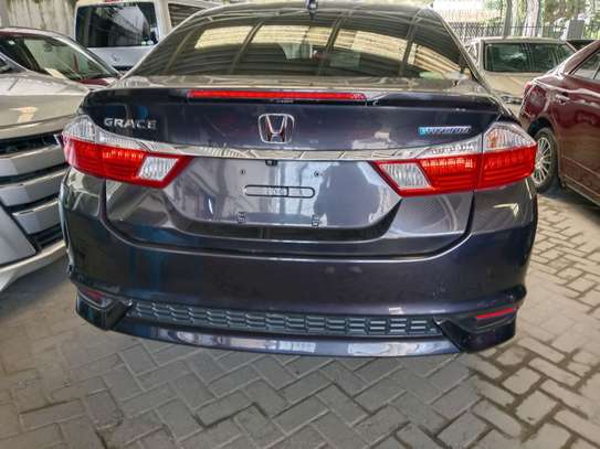 Honda grace image 6