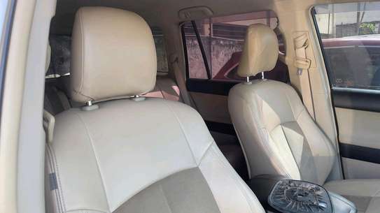 TOYOTA LANDCRUISER PRADO PETROL image 6