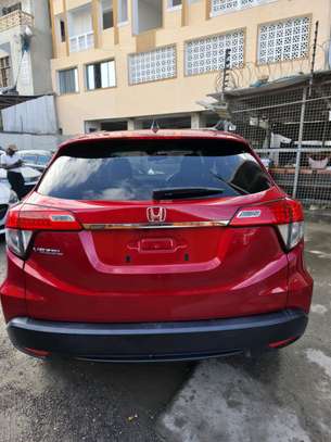 HONDA VEZEL 2019MODEL 2WD image 8