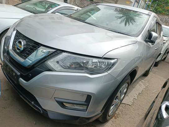 Nissan X-Trail 4*4 2018 image 3