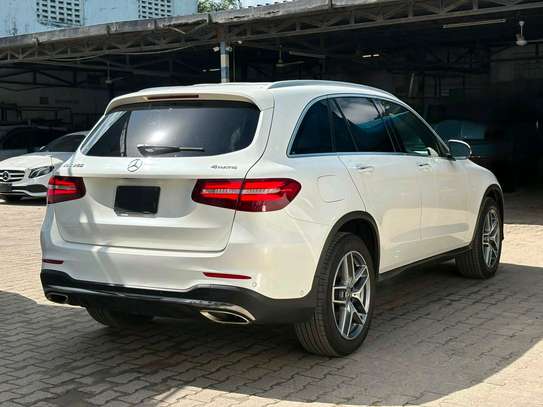 Mercedes Benz GLC250 2019 white image 8