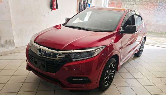 Honda vezel,wine red,2019 fully loaded image 2