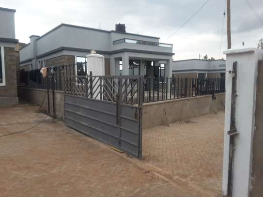 Amazing 3 BR Houses plus Sqs in Ngong image 5