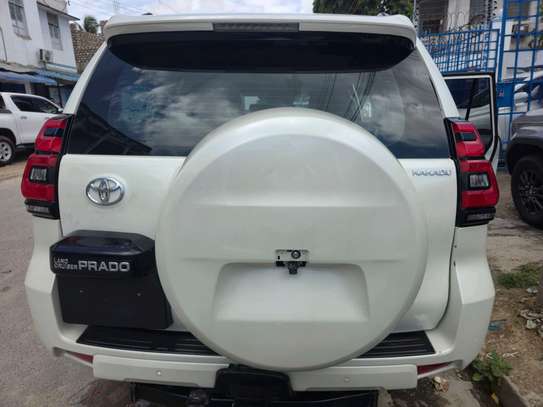 TOYOTA LANDCRUISER PRADO VXL KAKADU 2020 image 9