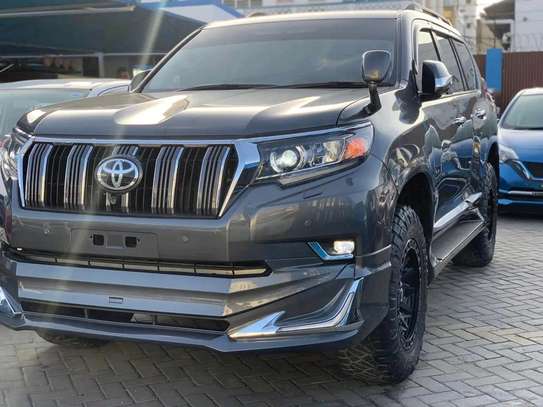 Toyota land Cruiser Prado VX-L Grey 2018 image 2