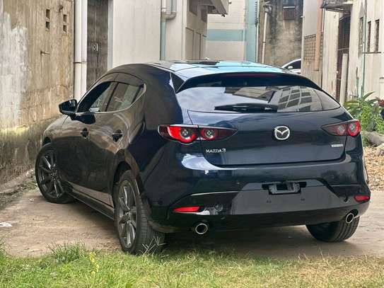 Mazda3, hatchback, 2020 model, petrol, 59,000km image 4