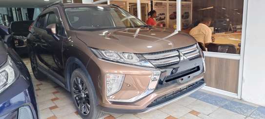 Mitsubishi Eclipse Cross 2018 7 seater image 2