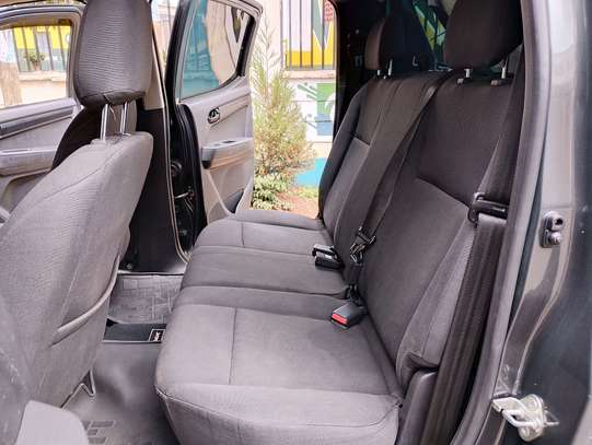 Isuzu Pickup Truck Black Durable Reliable image 6