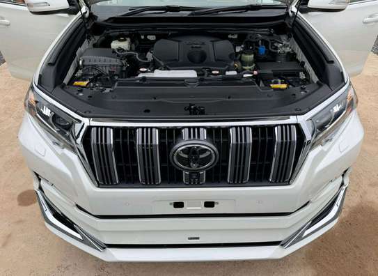 2021 Toyota land cruiser Prado TZG image 12