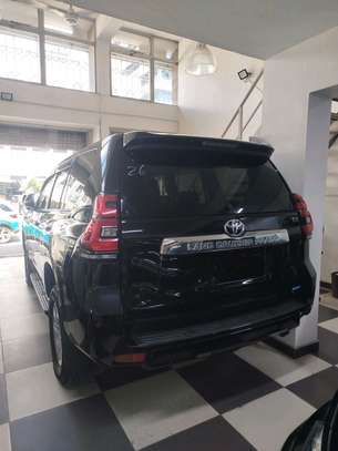 Toyota landcruiser prado Tx image 2