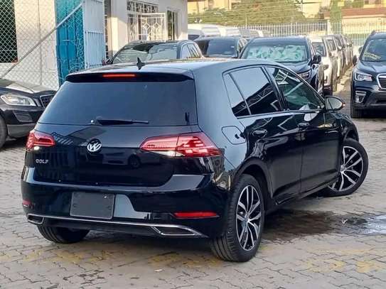 Volkswagen golf image 2