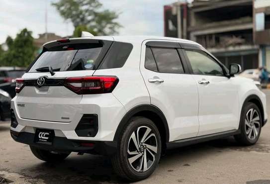 Toyota Reize 2018 image 4