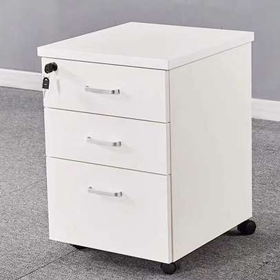 Office Cabinet: 3 Drawer White File Cabinet In Kebirigo image 3