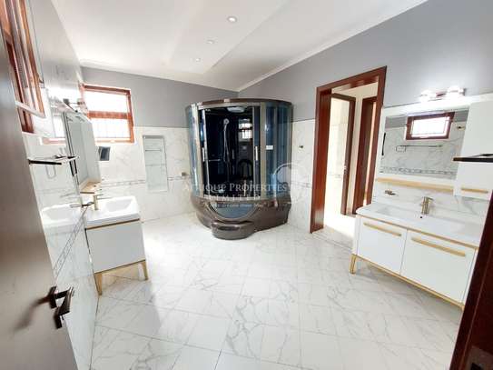 5 Bedroom All Ensuite Mansion For Sale In Muthaiga North image 11