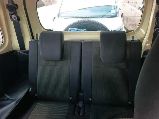 Suzuki jimny 660 cc image 5