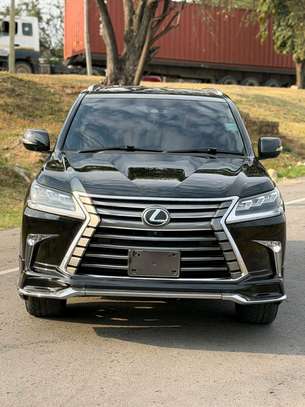 LEXUS LX570 PETROL 2015MODEL SUNROOF image 6