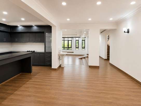 Amazing 5 BR House plus Dsq in Ongata Rongai image 11
