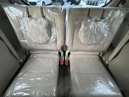 TOYOTA LANDCRUISER PRADO TX.L 2020MODEL SUNROOF PETROL image 11