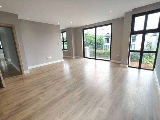 4 Bed Villa with En Suite at Runda image 8