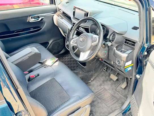 Daihatsu move custom image 5