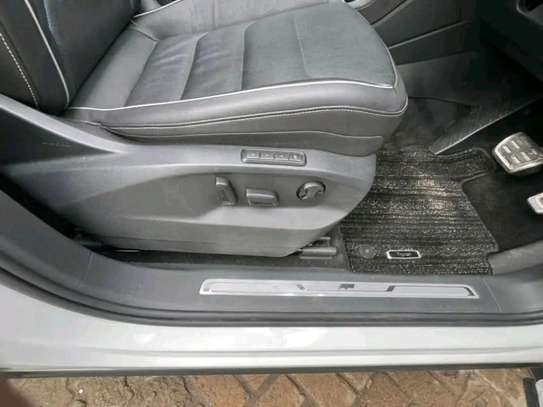 Volkswagen Tiguan Rline image 6