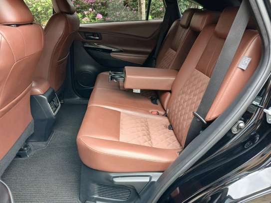 TOYOTA HARRIER PREMIUM PACKAGE 2019MODEL FULLY LOADED image 9